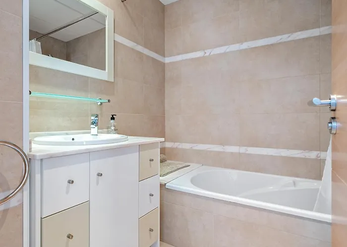 Apartament Ferran *